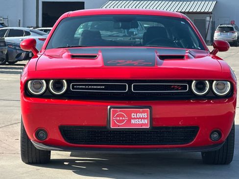 Used 2018 Dodge Challenger R/T image 11