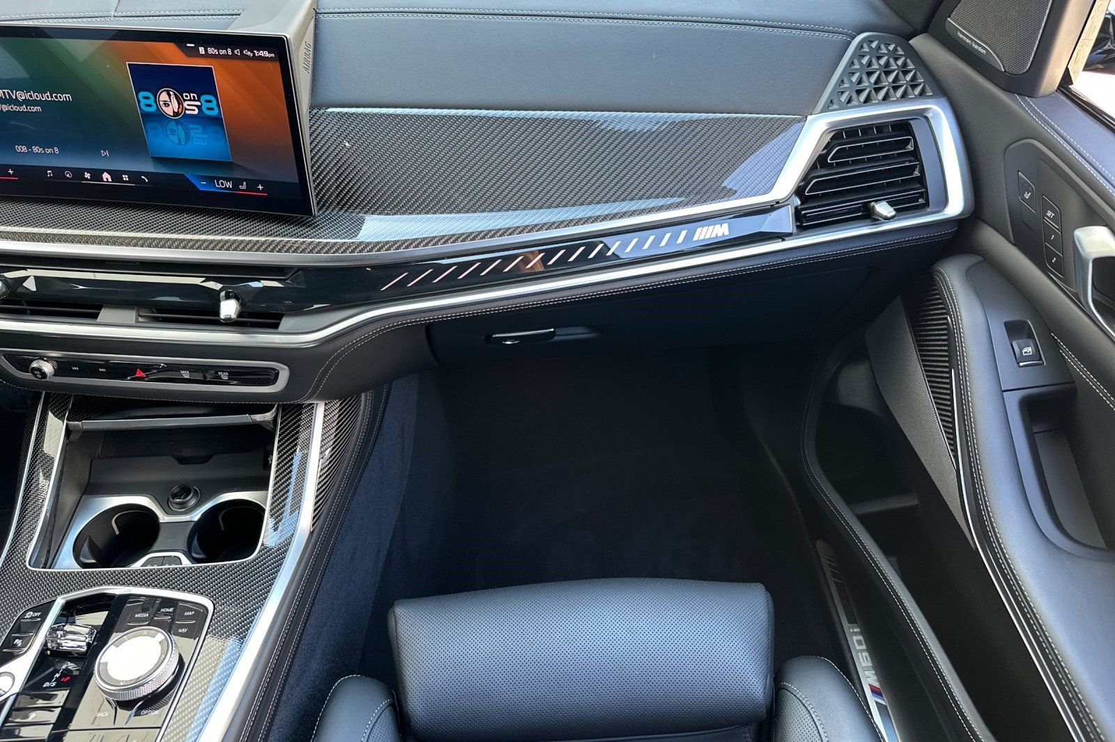 Used 2026 BMW X7 M60i AWD/4WD image 32