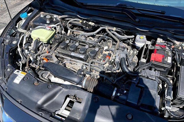Used 2016 Honda Civic Touring image 30