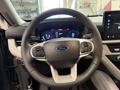 New 2026 Ford Explorer Active w/ Active Comfort Package AWD/4WD image 13