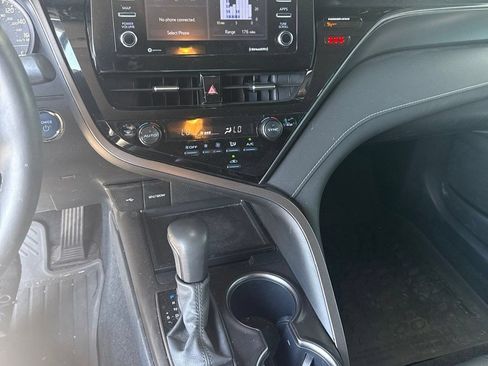 Used 2023 Toyota Camry SE w/ Protection Package (Q2) (TMS) FWD image 7