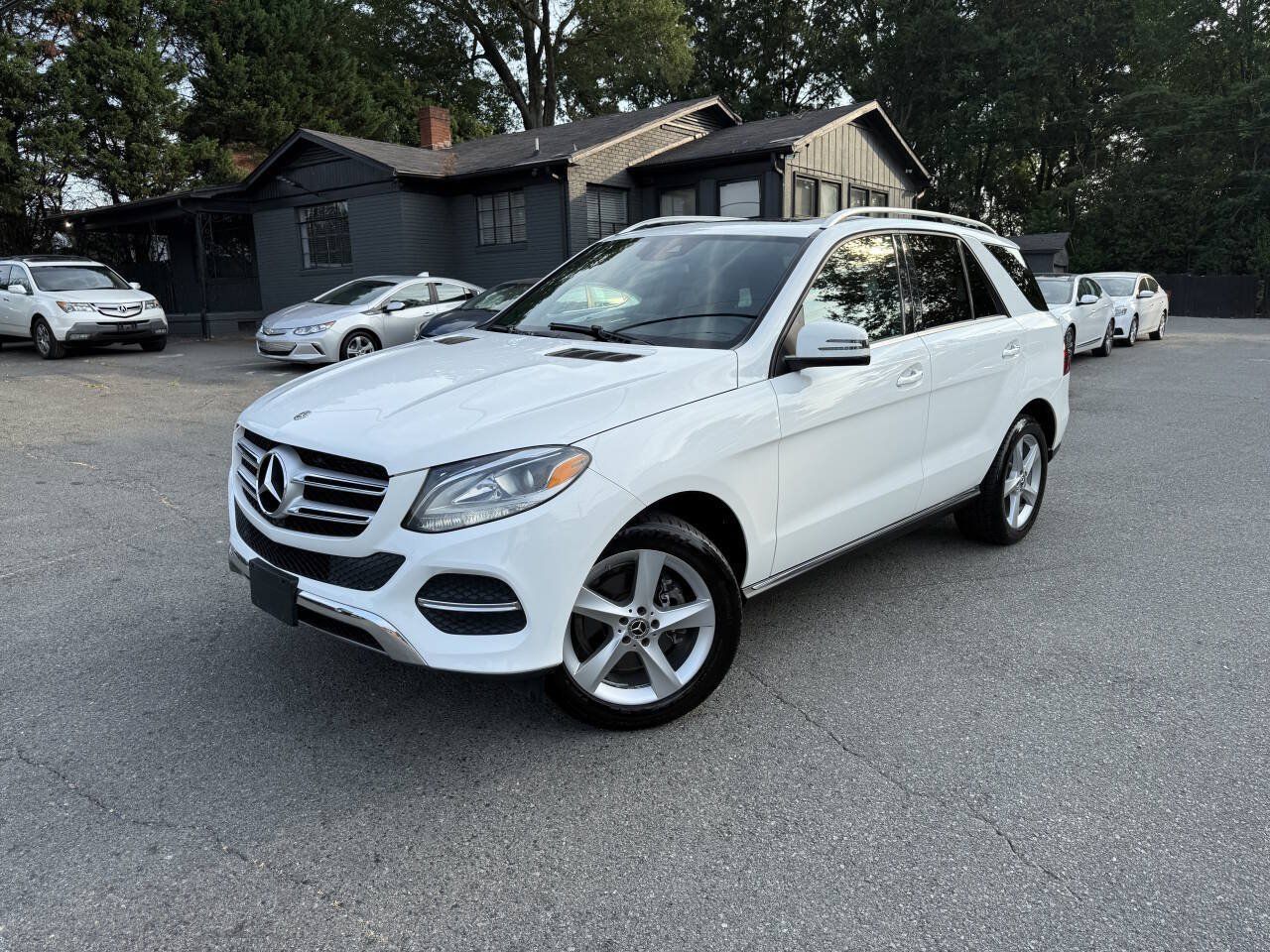 Used 2018 Mercedes-Benz GLE 350 4MATIC image 1