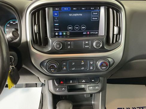 Used 2022 Chevrolet Colorado LT w/ Luxury Package image 17