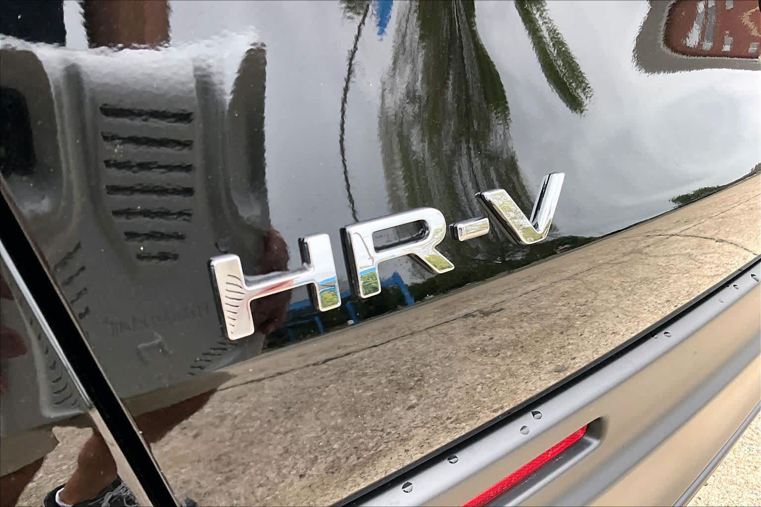 Certified 2027 Honda HR-V LX image 30