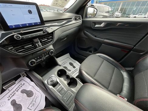 Used 2023 Ford Escape ST-Line image 15