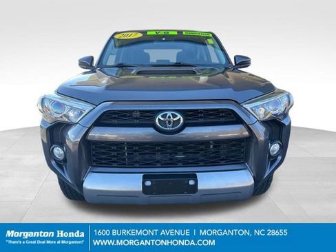 Used 2017 Toyota 4Runner TRD Off-Road image 2