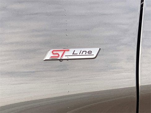 Used 2025 Ford Explorer ST-Line w/ Premium Package image 13