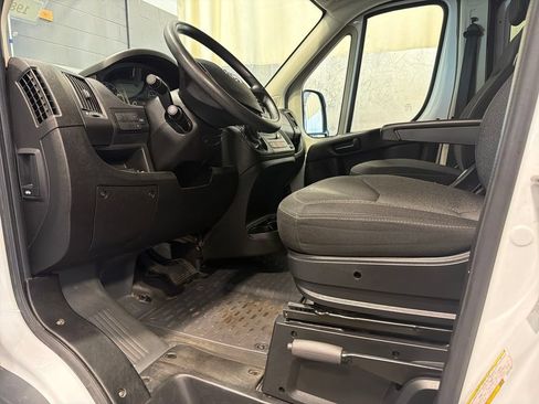 Used 2017 RAM ProMaster 1500 w/ Mopar Trailer Tow Group FWD image 3