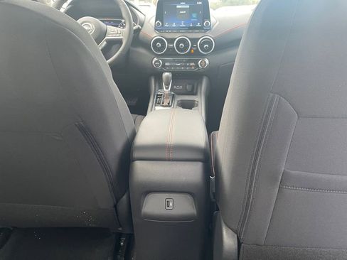 New 2025 Nissan Sentra SR w/ Midnight Edition image 29