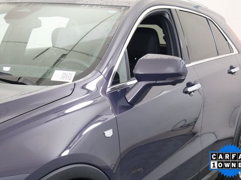 Used 2025 Cadillac XT4 Premium Luxury image 12