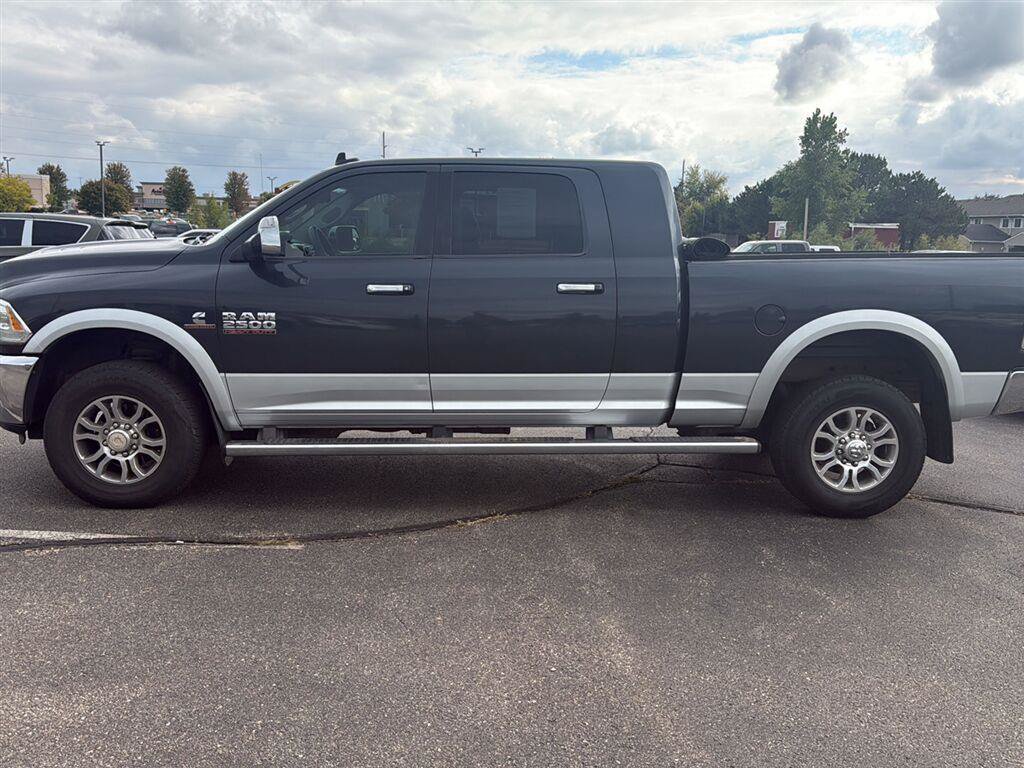 Used 2014 RAM 2500 Laramie w/ Convenience Group AWD/4WD image 2