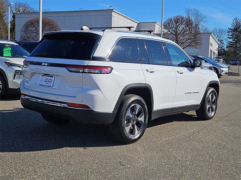 Used 2022 Jeep Grand Cherokee Limited 4xe image 8