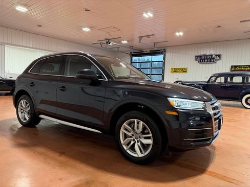 Used 2020 Audi Q5 2.0T Premium w/ Convenience Package image 7