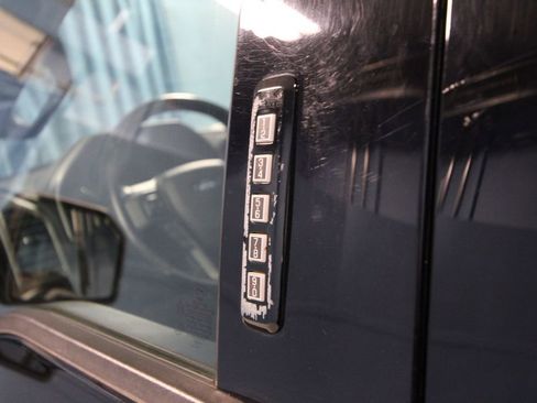 Used 2019 Ford F150 Raptor w/ Equipment Group 802A Luxury image 46