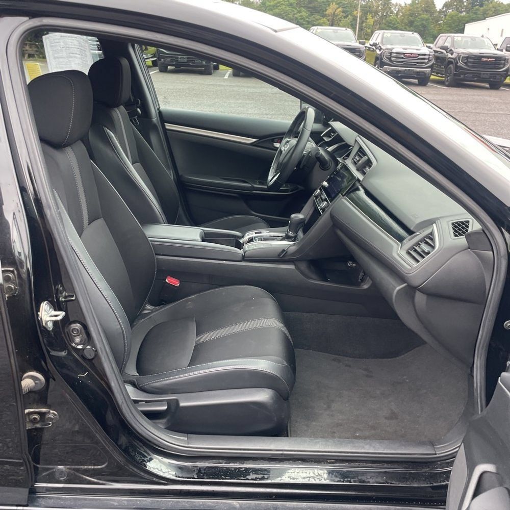 Used 2020 Honda Civic Sport image 6