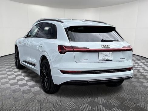 Used 2022 Audi e-tron Chronos AWD/4WD image 4