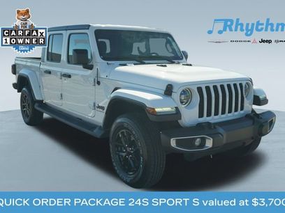 Used 2023 Jeep Gladiator Sport