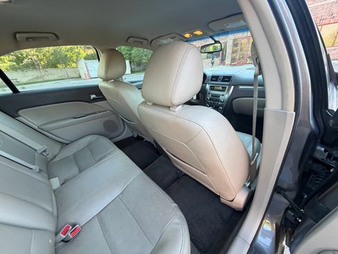 Used 2011 Ford Fusion SEL FWD image 22