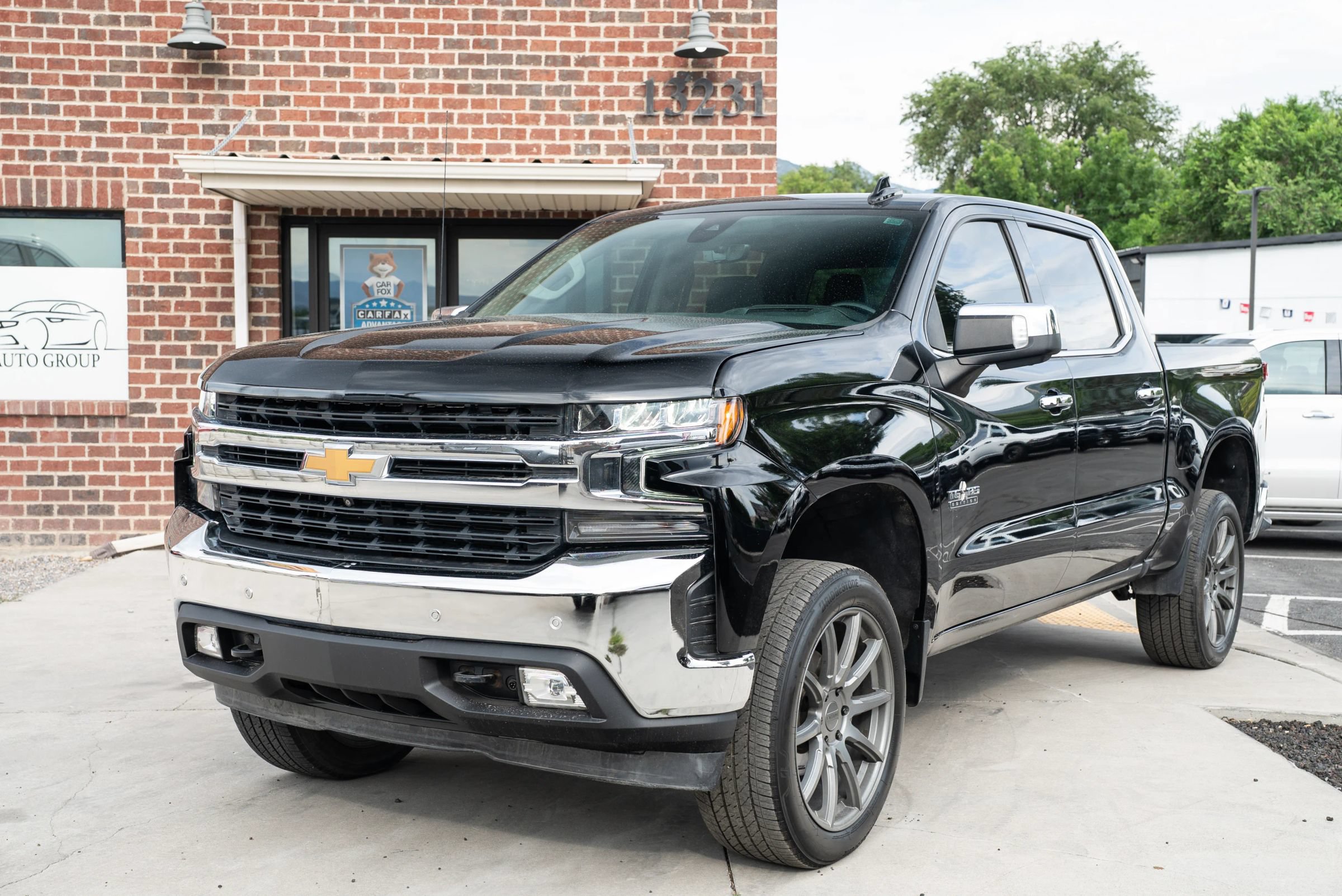 Used 2020 Chevrolet Silverado 1500 LTZ AWD/4WD image 1