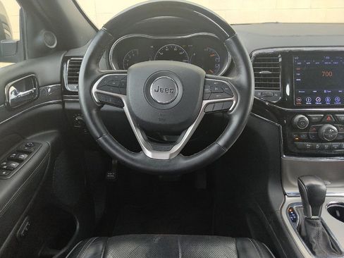 Used 2019 Jeep Grand Cherokee Overland AWD/4WD image 22