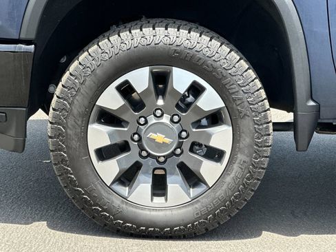 Used 2021 Chevrolet Silverado 2500 Custom w/ Custom Value Package AWD/4WD image 22