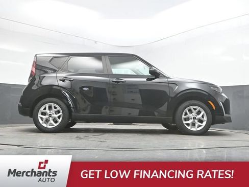 Used 2023 Kia Soul LX w/ LX Technology Package FWD image 36
