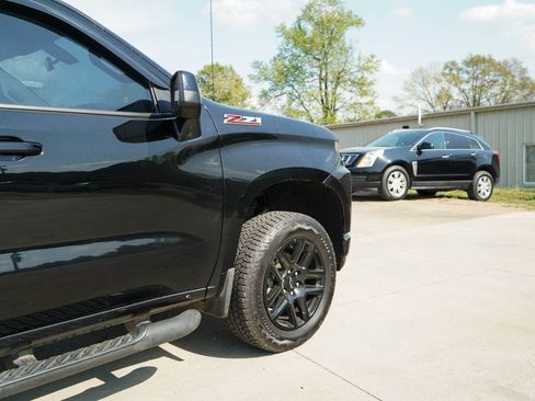 Used 2021 Chevrolet Silverado 1500 LT Trail Boss w/ Convenience Package II image 12