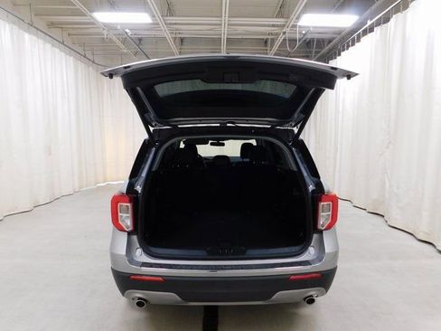 Used 2021 Ford Explorer Limited w/ Equipment Group 301A image 15