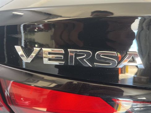 Used 2025 Nissan Versa S FWD image 36