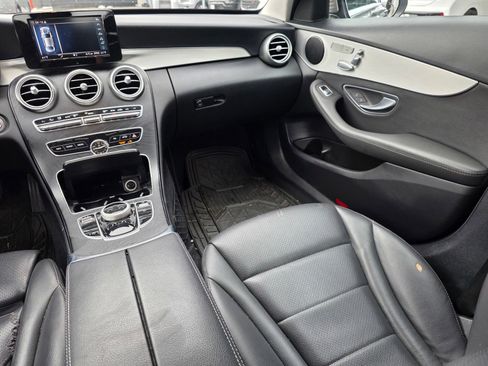 Used 2019 Mercedes-Benz C 300 Sedan image 13