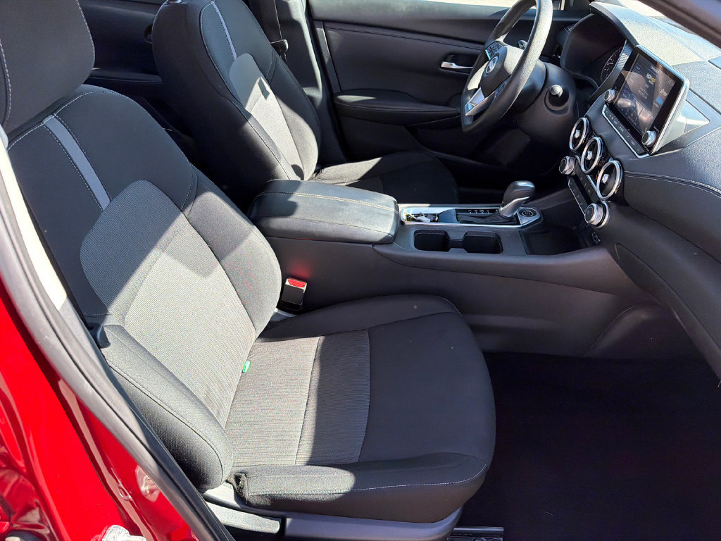 Used 2024 Nissan Sentra SV FWD image 13