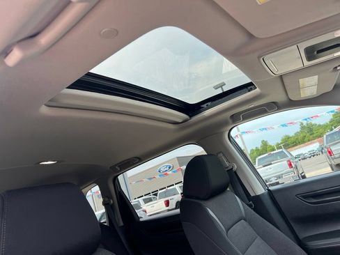 Used 2024 Honda CR-V EX image 11