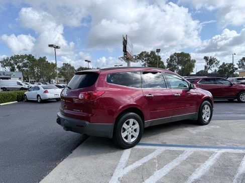 Used 2012 Chevrolet Traverse LT image 4