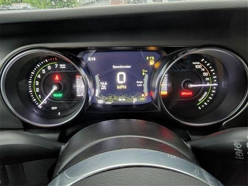 New 2022 Jeep Wrangler Unlimited Rubicon 4xe w/ Cold Weather Group image 28