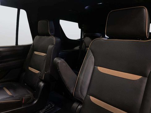 Used 2022 GMC Yukon AT4 w/ AT4 Premium Plus Package AWD/4WD image 26