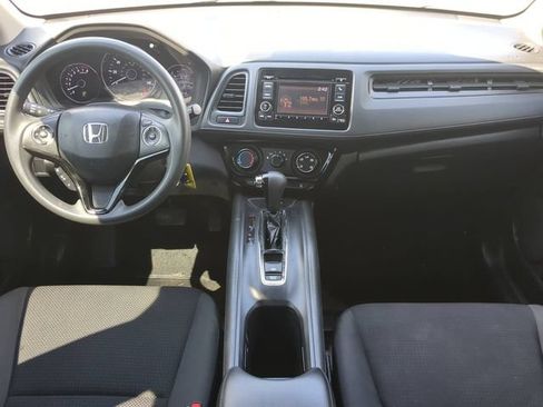 Used 2019 Honda HR-V LX image 14