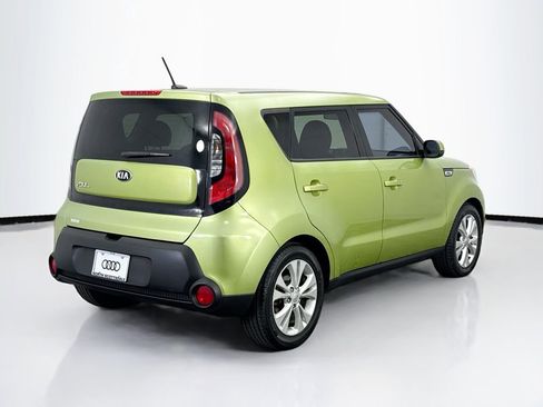 Used 2015 Kia Soul + image 5