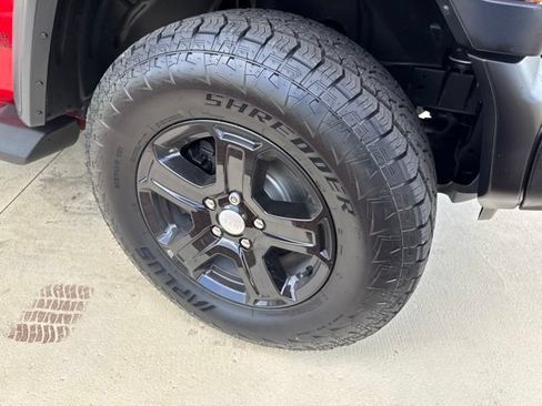 Used 2019 Jeep Wrangler Unlimited Sport S AWD/4WD image 32