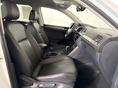 Used 2024 Volkswagen Tiguan Wolfsburg Edition FWD image 21
