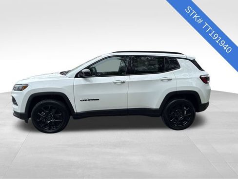 New 2026 Jeep Compass Latitude AWD/4WD image 4