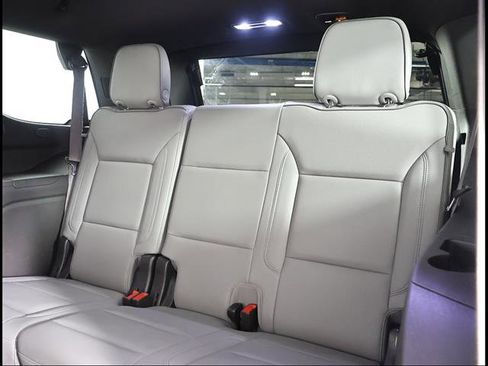 Used 2021 GMC Yukon SLT w/ SLT Premium Package RWD image 11