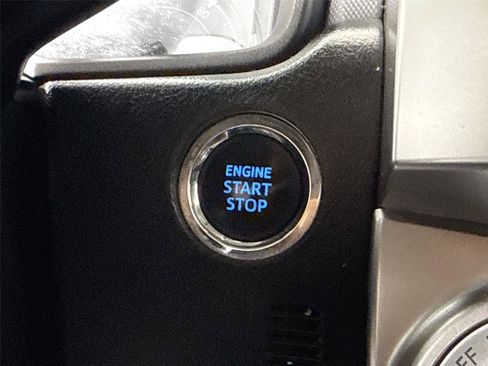 Used 2021 Toyota 4Runner SR5 AWD/4WD image 20