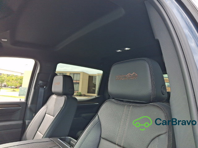 Used 2023 Chevrolet Silverado 1500 High Country w/ Technology Package AWD/4WD image 13