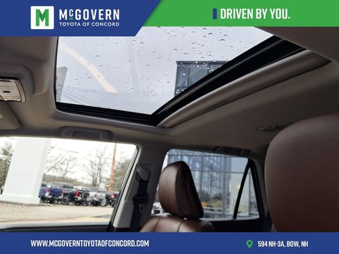 Used 2024 Toyota 4Runner Limited image 19