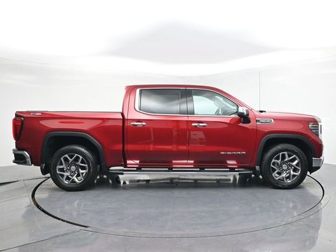 Used 2022 GMC Sierra 1500 SLT w/ SLT Premium Plus Package image 6