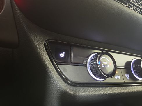 Used 2025 Honda HR-V Sport image 26