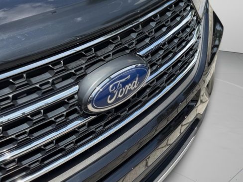 Used 2023 Ford Explorer XLT w/ Equipment Group 202A RWD image 24