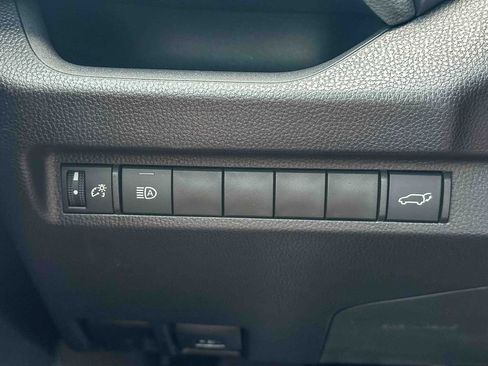 Used 2025 Toyota RAV4 XLE w/ Convenience Package FWD image 36