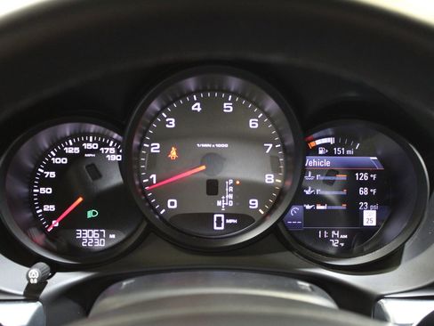 Used 2015 Porsche Cayman S image 31