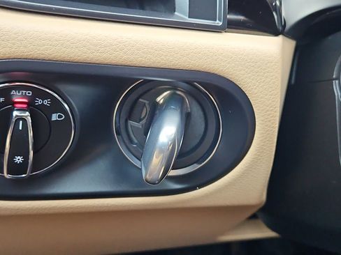 Certified 2025 Porsche Macan image 29